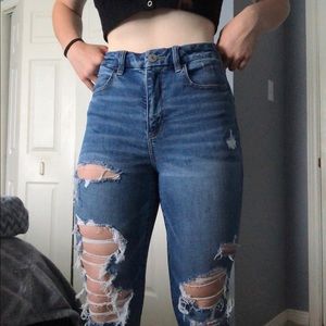 American eagle ripped jeans
